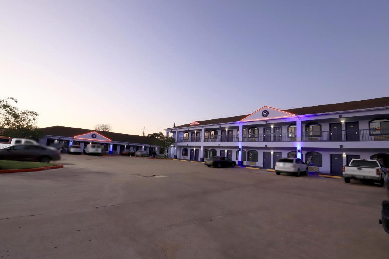 Scottish Inn And Suites Houston-Jones Road Louetta Экстерьер фото