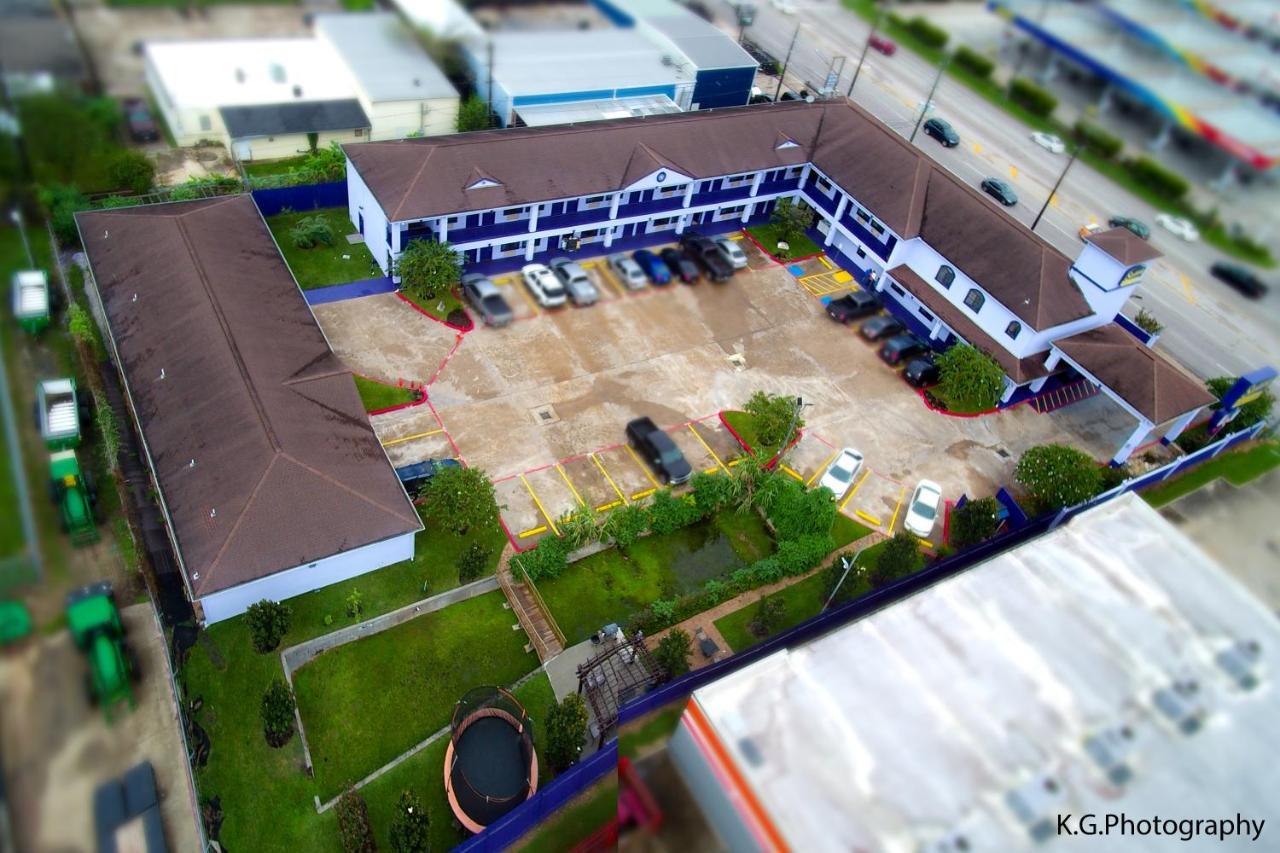 Scottish Inn And Suites Houston-Jones Road Louetta Экстерьер фото
